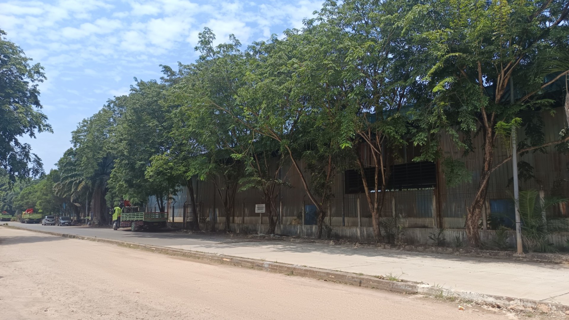 Jl Re. Marta Dinata (lingkar pelabuhan Sekupang) — foto 4