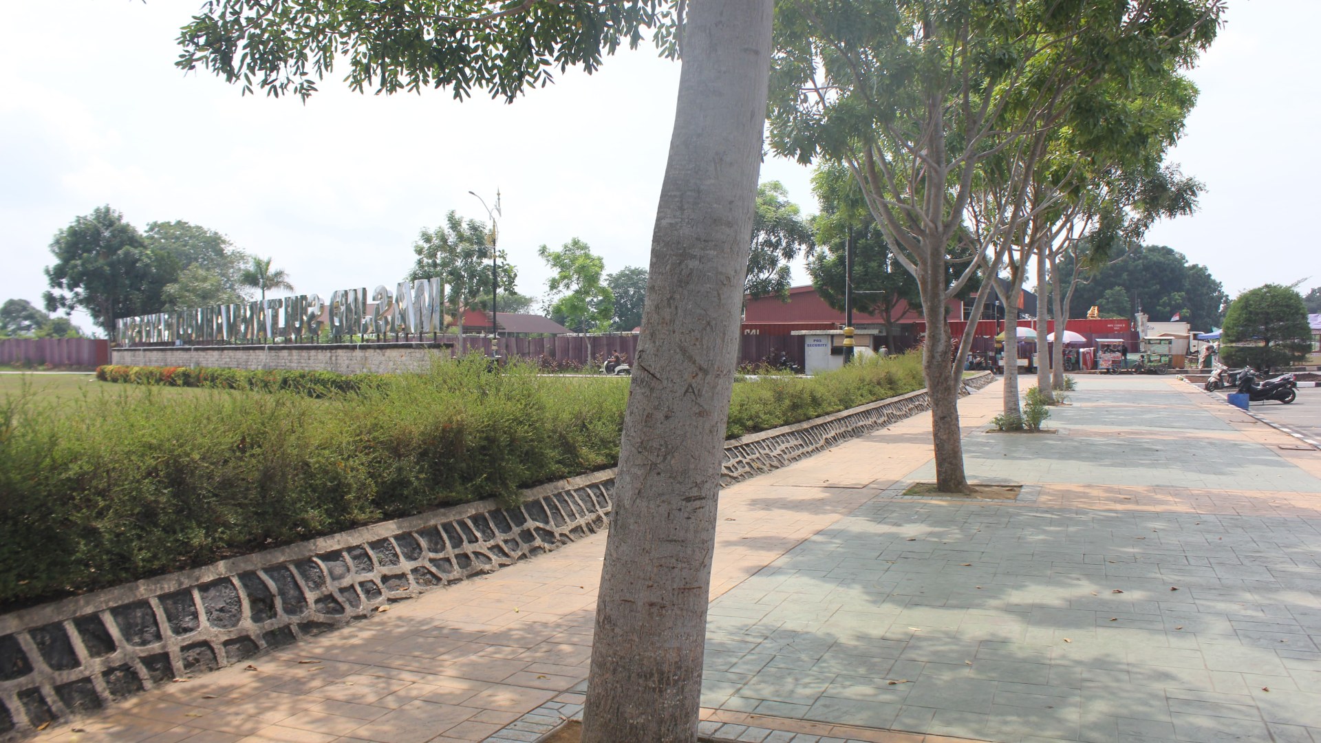 Taman Masjid Sultan Mahmud Riyadsyah — foto 12