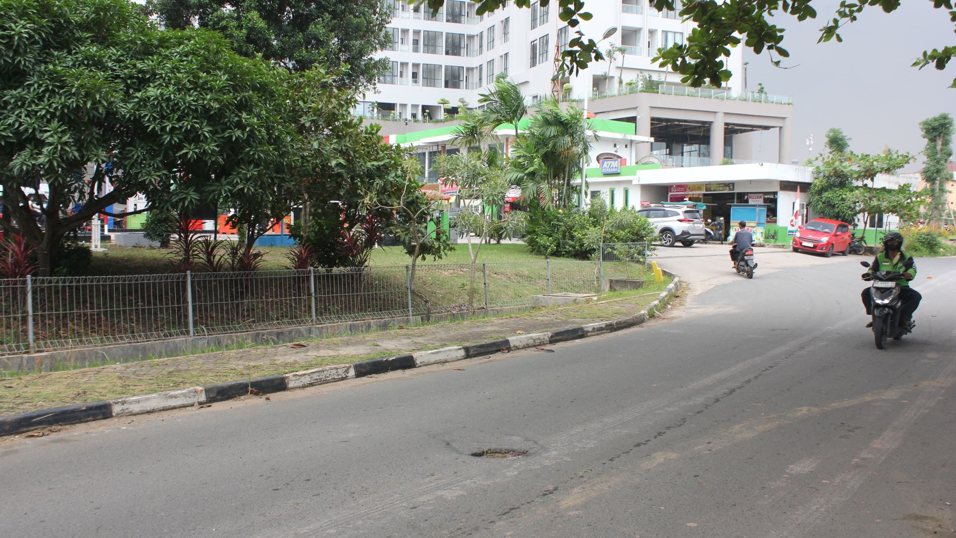 Jl. Gurindam (Simp. Graha Pena - Simp. One Batam Mall - Simp. SPBU Batam Center) — foto 7