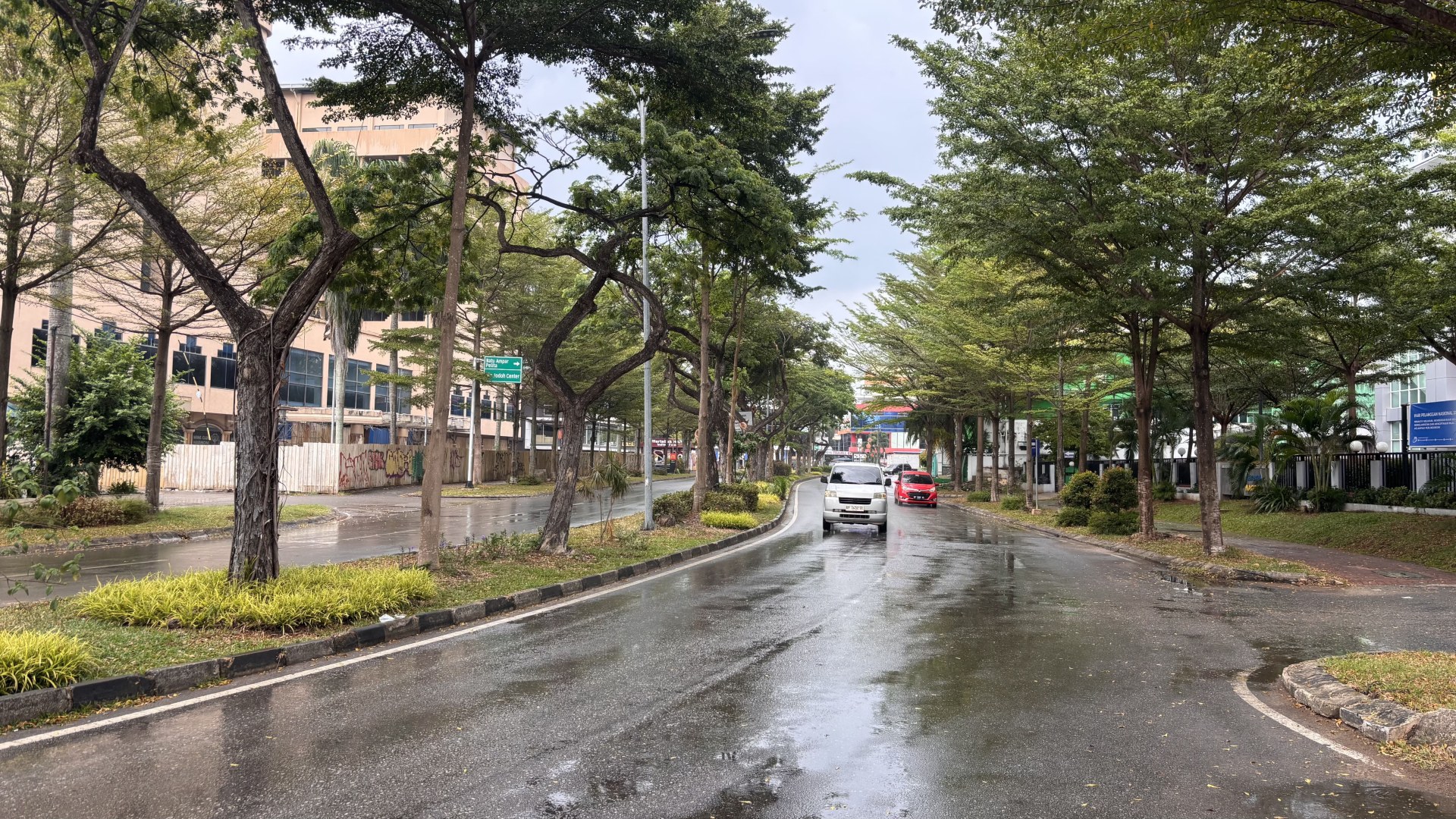 Jl. Raja Ali H (Bundaran nan Tonga - Simp. Planet Holiday)
