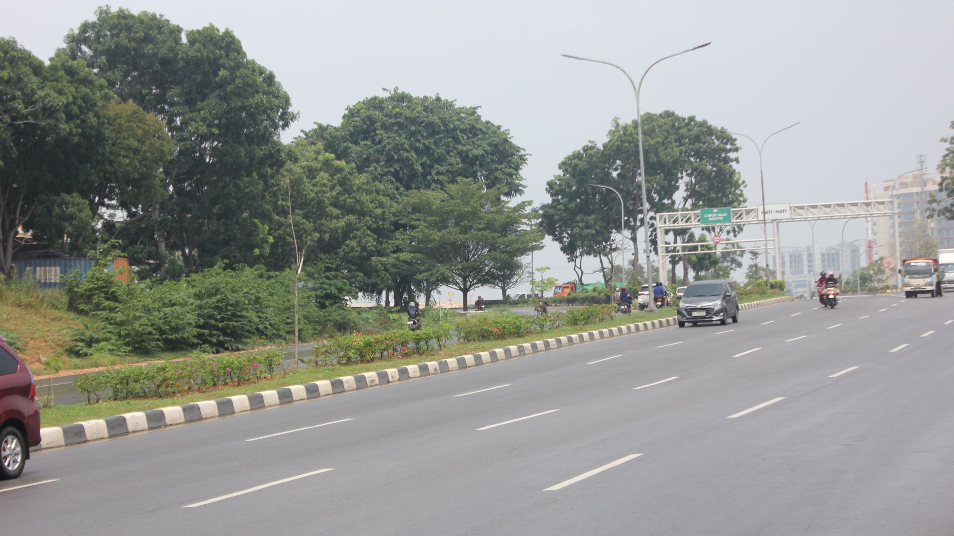 Jl. Laksamana Bintan (Simp. BNI - Simp. Terowongan) — foto 13
