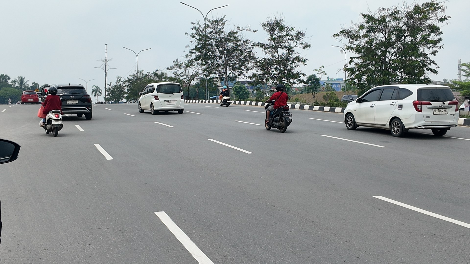Jl. Laksamana Bintan (Simp. BNI - Simp. Terowongan)