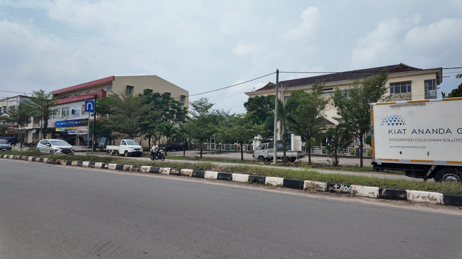 Jl. Yos Sudarso - Bengkong Palapa - Golden Prawn — foto 3