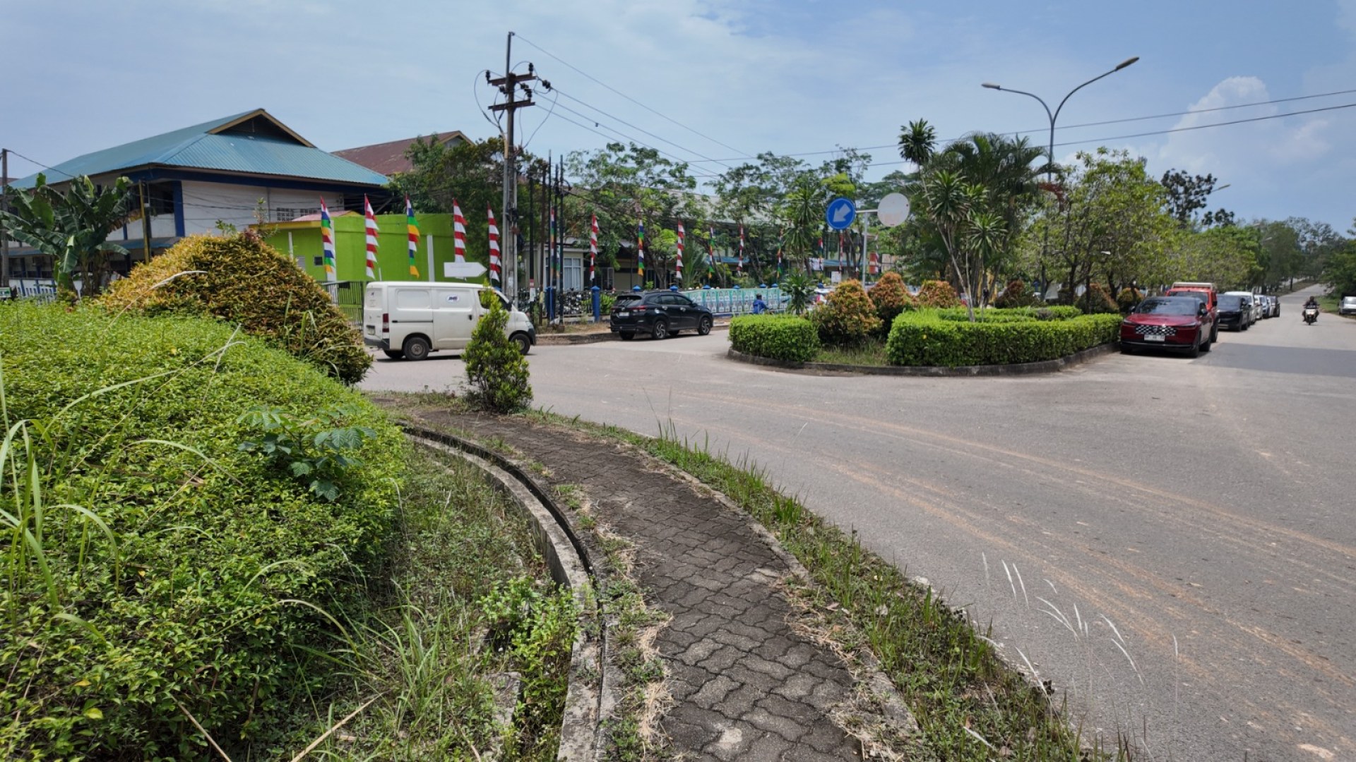 Jl. Hang Nadim (U turn Simp. Bundaran  - Bundaran SMU 3 - Simp. Cipta Buana) — foto 4
