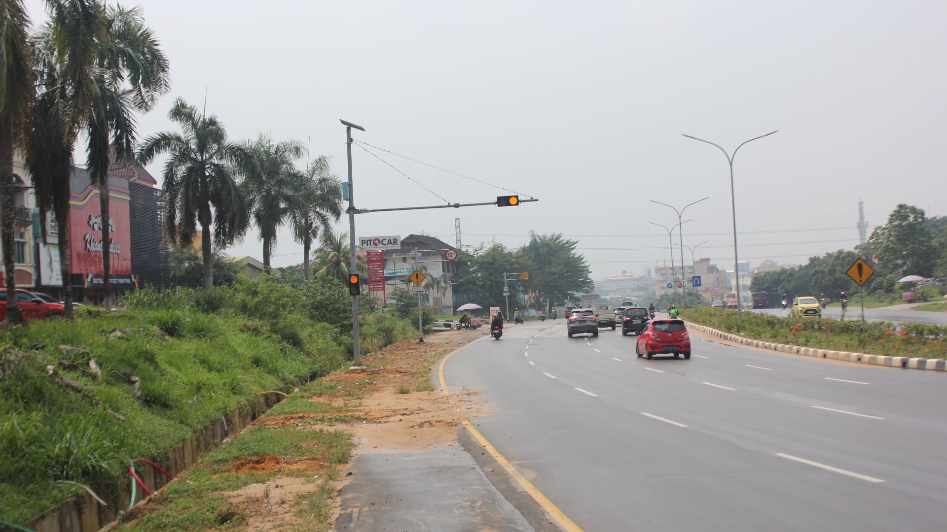 Jl. Laksamana Bintan (Simp. BNI - Simp. Terowongan) — foto 15