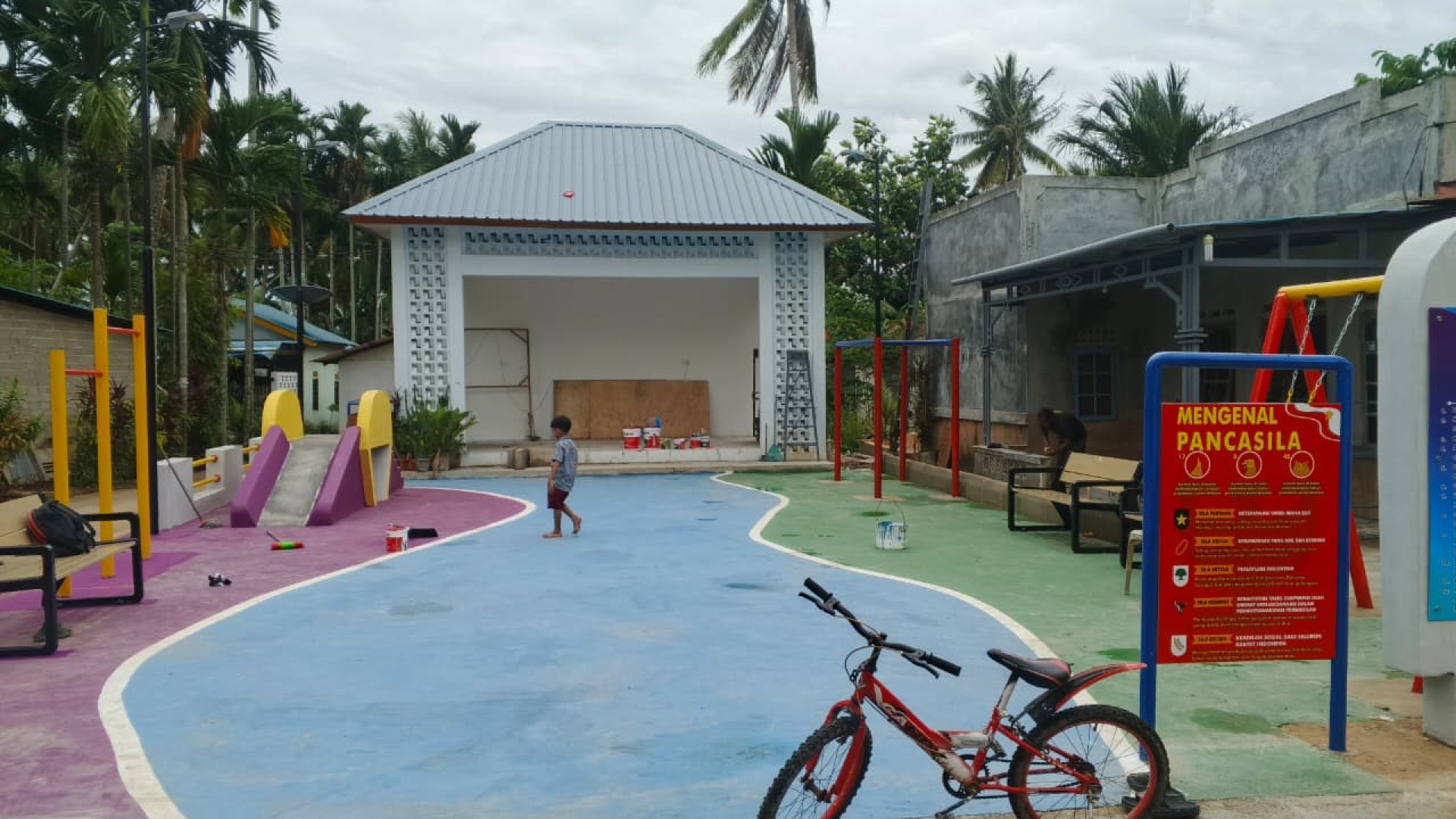 Taman Kampung Tengah RW 10 — foto 1