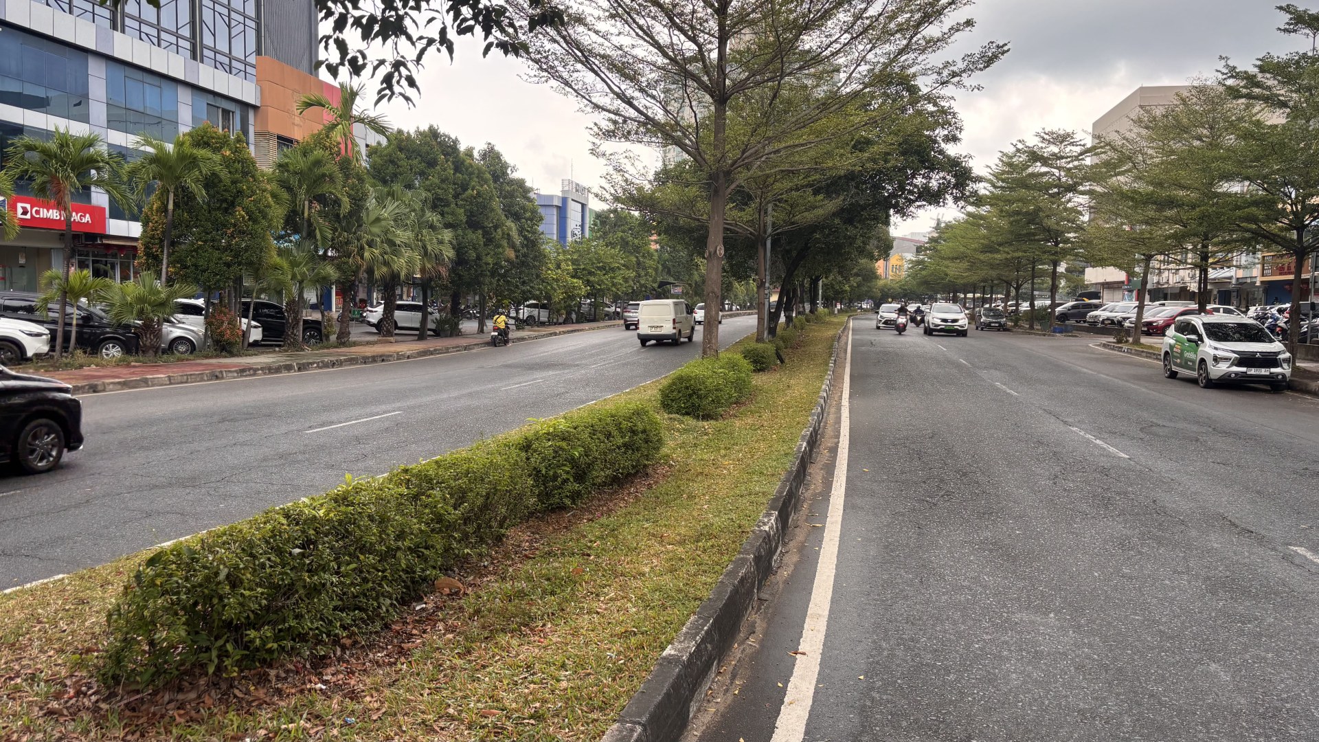 Jl. Pembangunan (Simpang Baloi Center - Simpang Hotel Harmoni) — foto 3