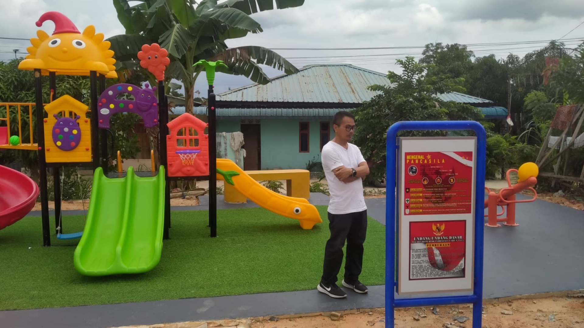 Taman Perumahan Marina Garden RW 12 — foto 3