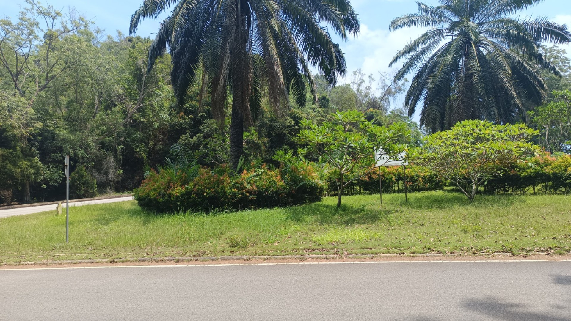 Jl Re. Marta Dinata (lingkar pelabuhan Sekupang)