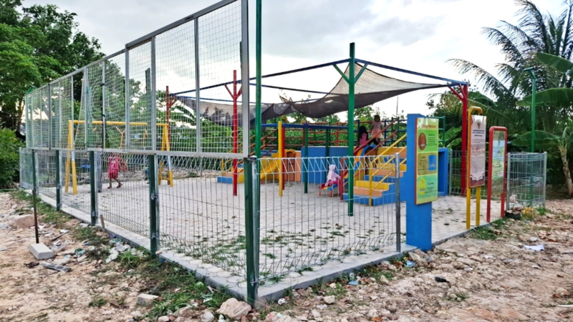 Taman RW 07 Sagulung — foto 1