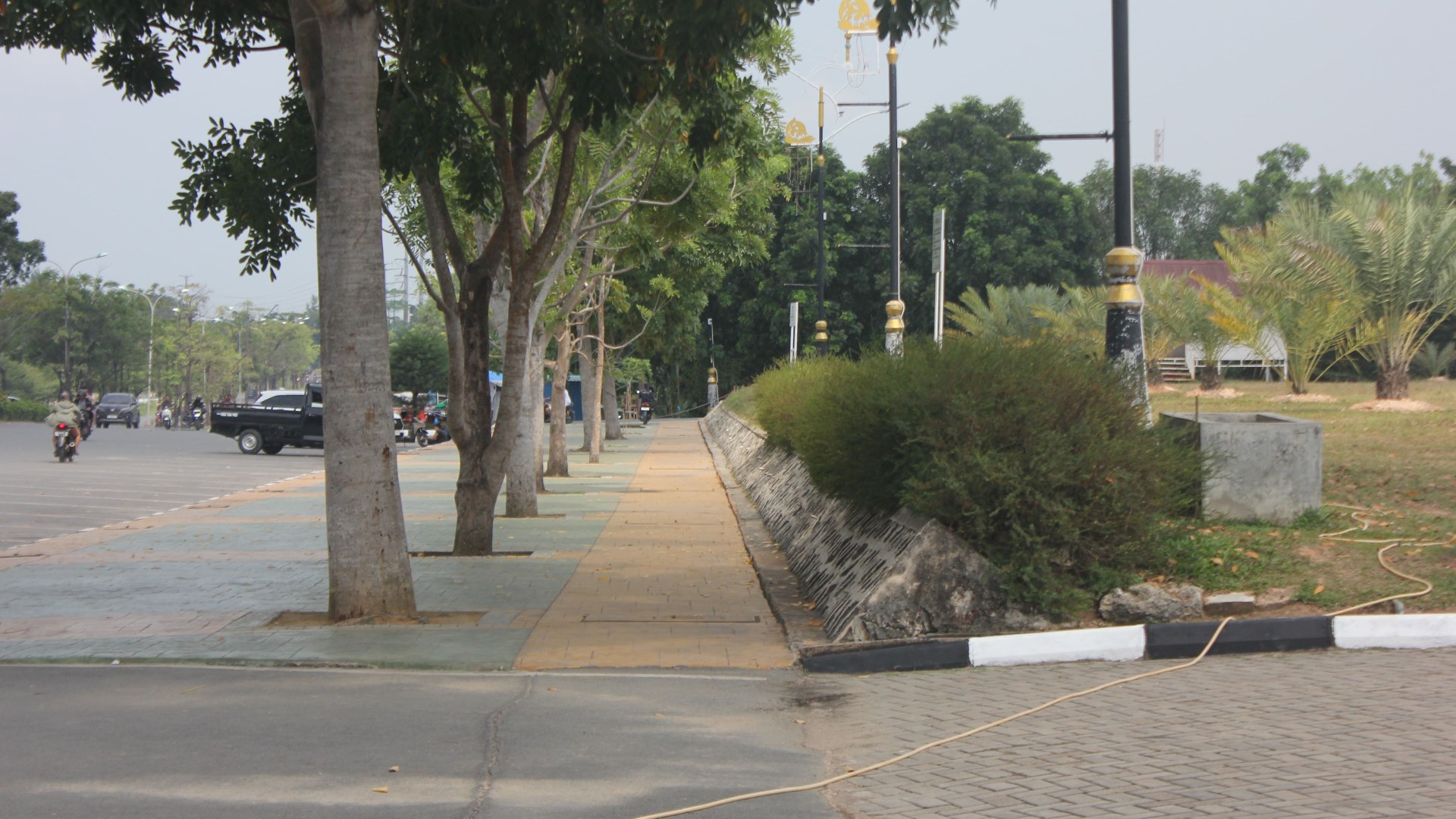 Taman Masjid Sultan Mahmud Riyadsyah — foto 8