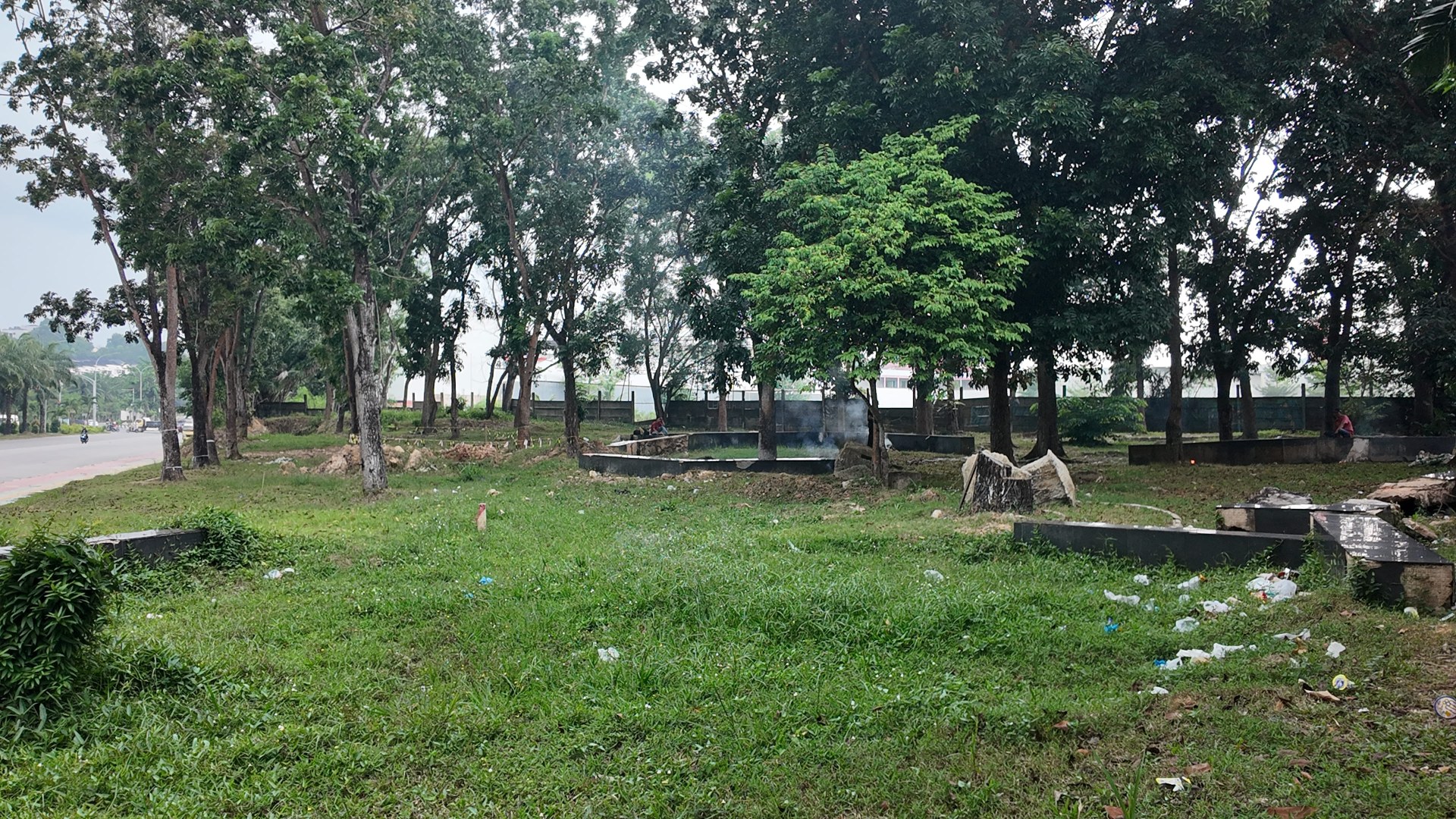 Bufferzone Depan SMP 3 - Taman Jalan Kartini — foto 18