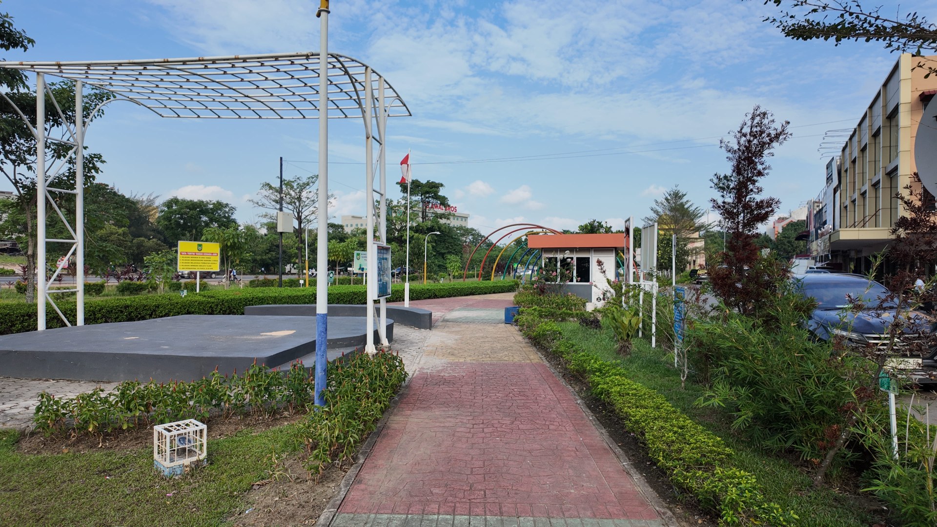 Taman Cemara Asri — foto 4