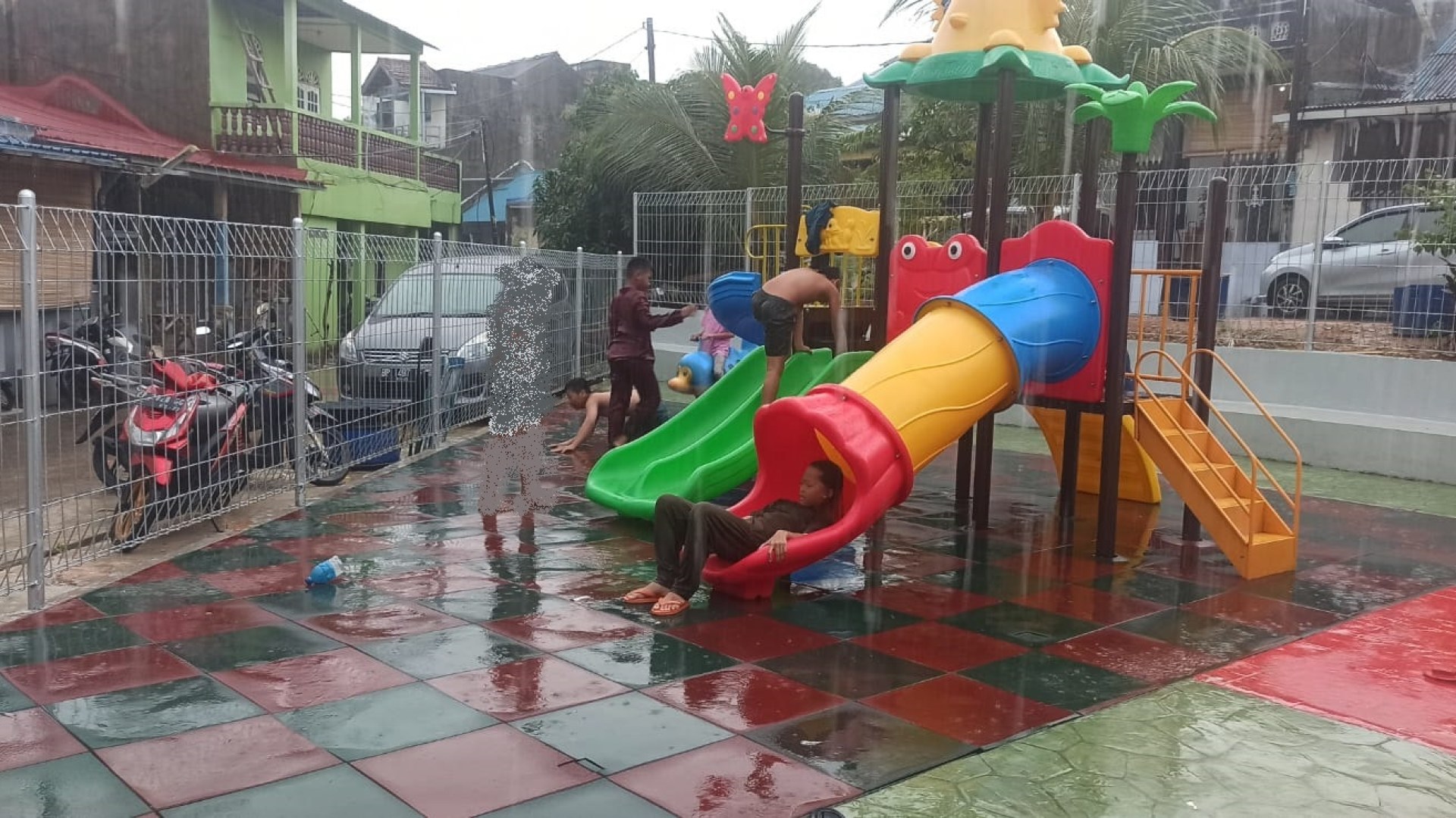 Taman Perum. GMP RT 04 RW 04 — foto 5