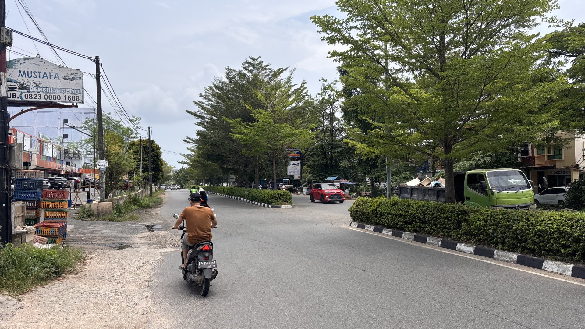 Jl. Raja Ali Kelana (Simp. Cikitsu - Simp. RS Elizabeth) — foto 7