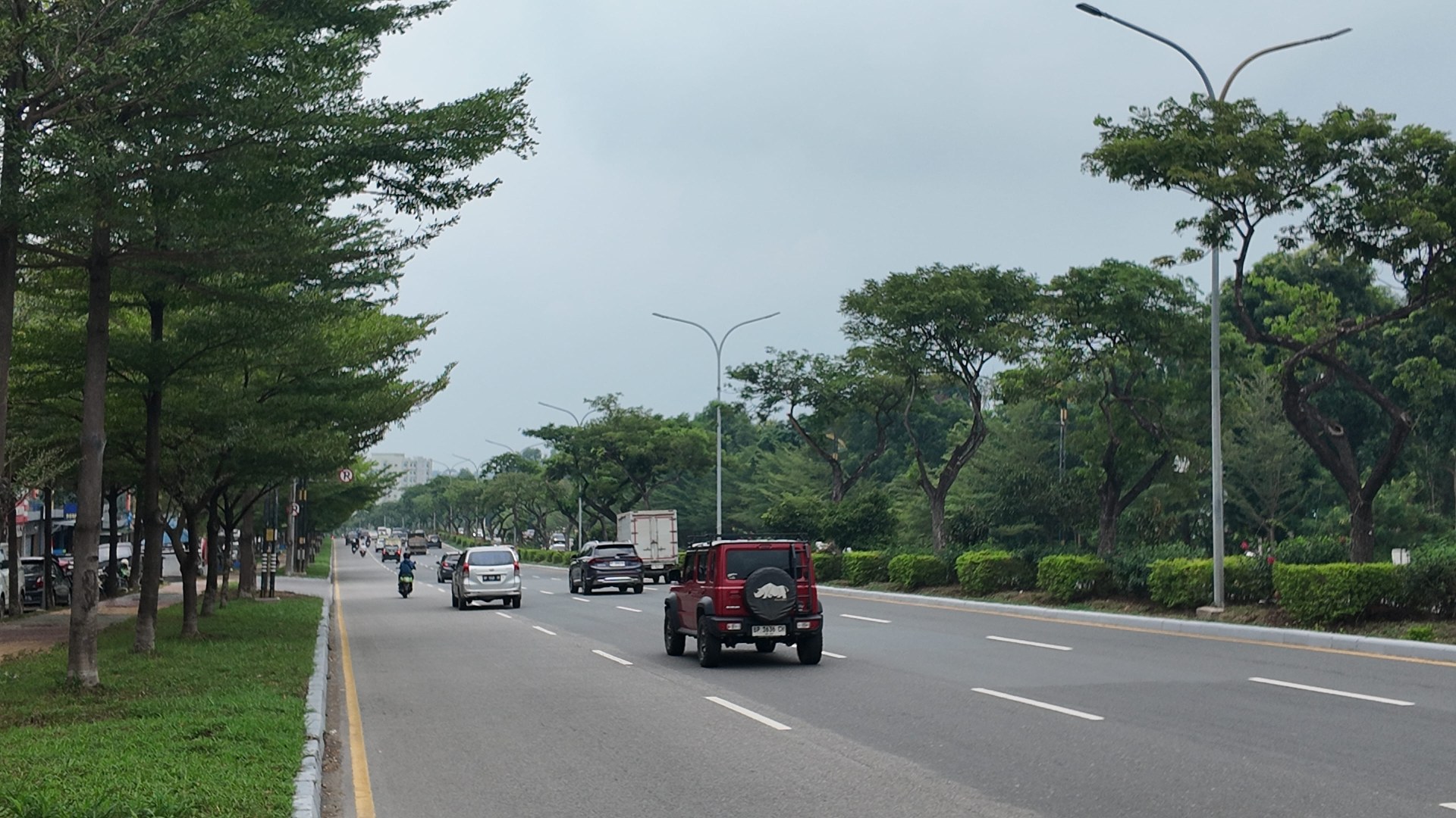Jl. Raja Haji Fisabilillah (Simp. Laluan madani - Dataran Engku Hamidah - Simp. BNI) — foto 5